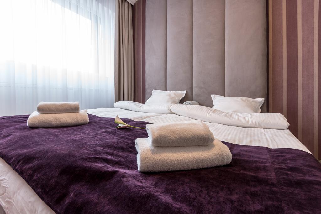 Hotel Europejski 나이사 외부 사진