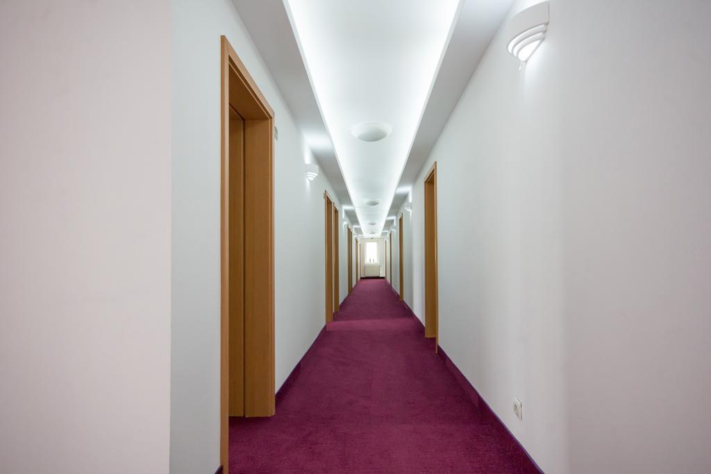 Hotel Europejski 나이사 외부 사진