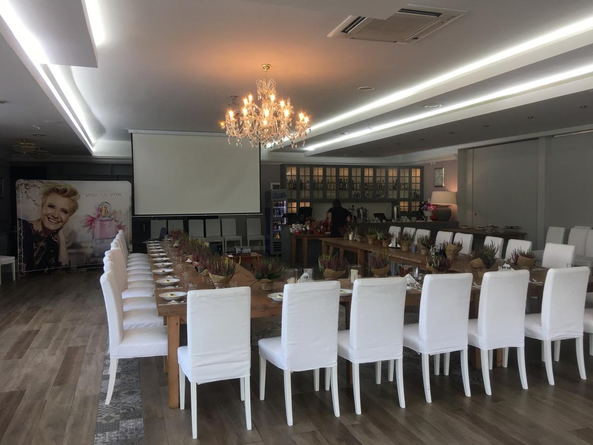 Hotel Europejski 나이사 외부 사진